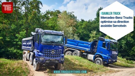 Deux camions Mercedes-Benz Arocs sur terrain vallonné démonstration de manœuvrabilité